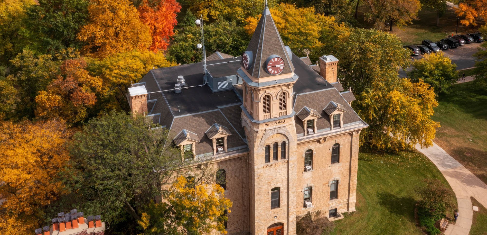 background-carleton-college-3